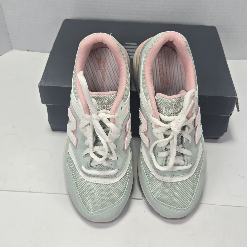 New Balance 997H Kid's Mint and Pink Sneakers Size 2 1/2 2.5 Little Kids - Picture 5 of 12